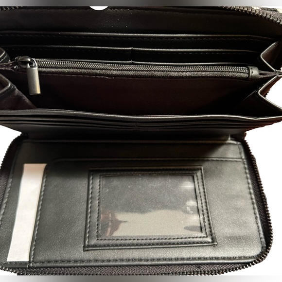 Betsey Johnson NWT Black & White Knit Houndstooth Zipper Wristlet Wallet (P072) - Picture 5 of 7